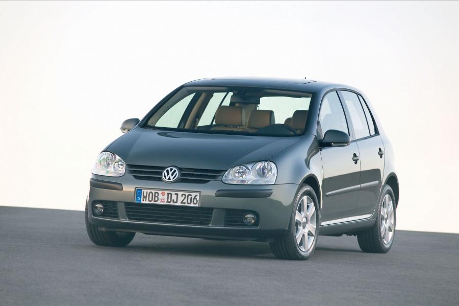  Volkswagen Golf 2004 года  (фото 105 из 170)